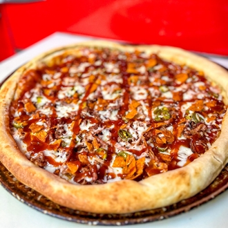 Sweet & Spicy Swine Pizza (Ginocchios Pizza)