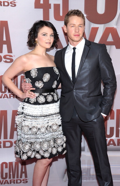 45th Annual CMA Awards - Arrivals