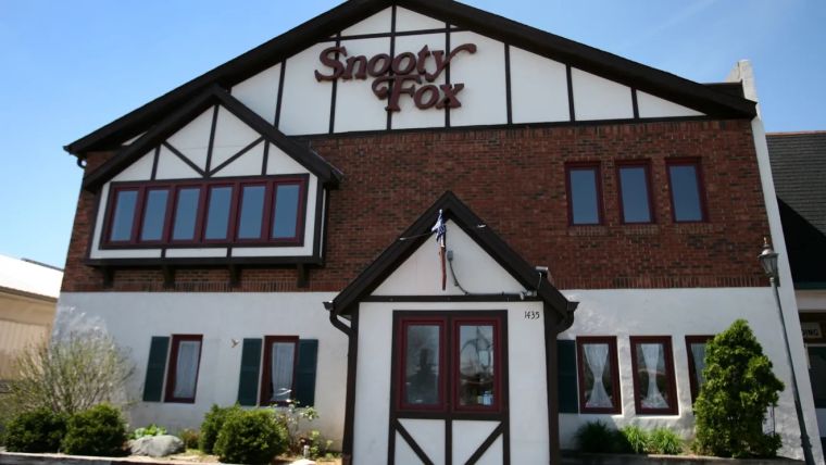 Snooty Fox – Nora Neighborhood, Indy