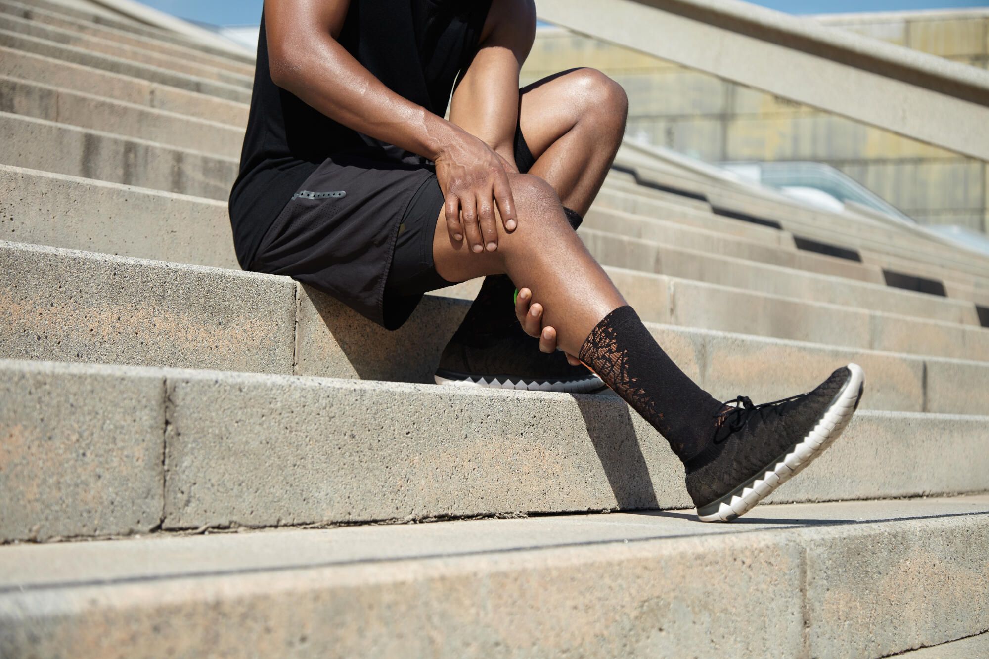 Do you struggle with knee pain after your morning runs?